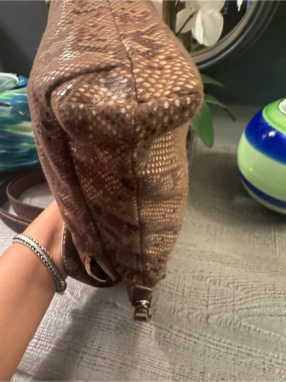 EUC Sharif Metallic Snake-Print Crossbody or Shoulder Bag w/ Turn Lock - Picture 11 of 12